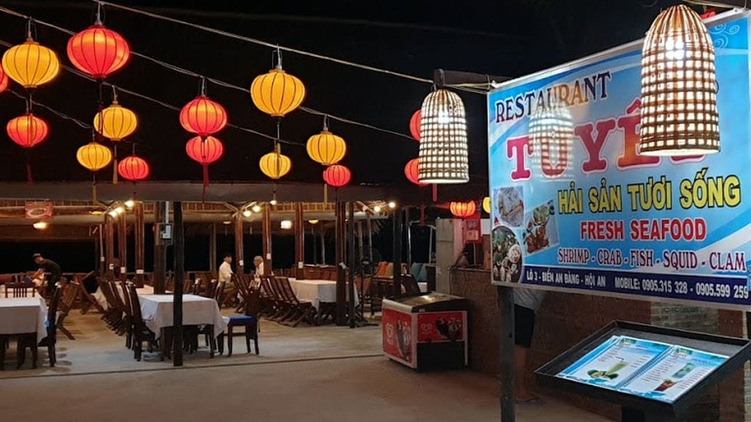 nhà hàng hải sản hội an